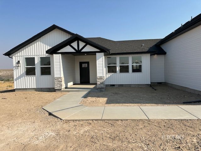 955 WOLF CREEK Circle