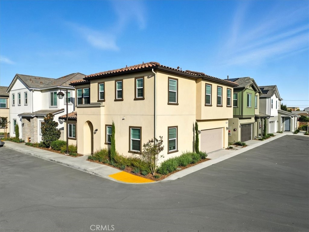 433 Willow Run Ln