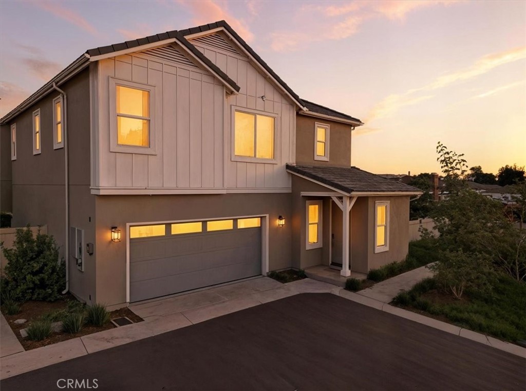 437 Willow Run Ln