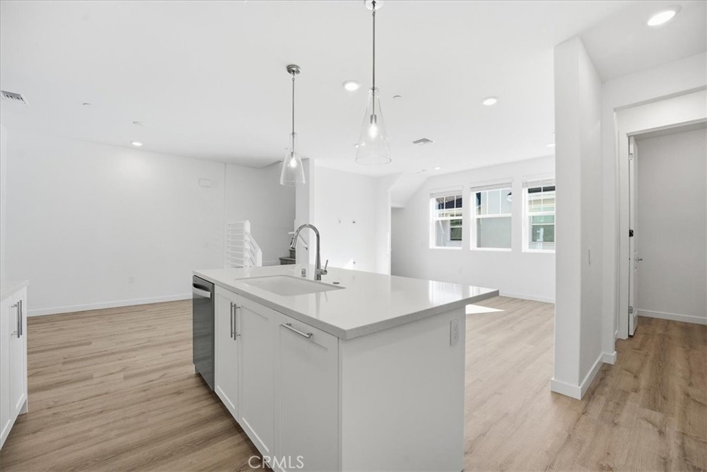 2392 Haley Point Drive 103