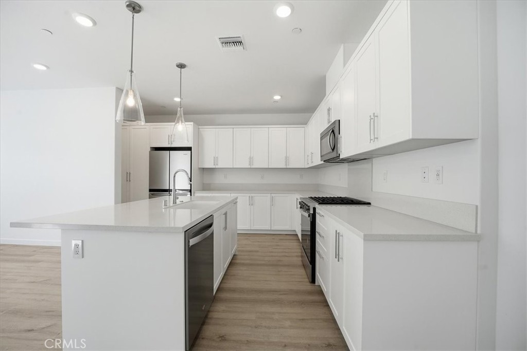 2392 Haley Point Drive 103