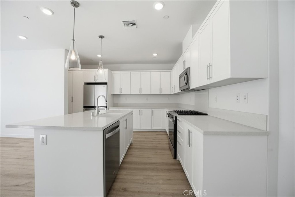 2392 Haley Point Drive 103