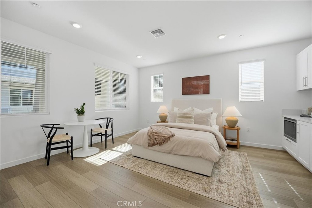 2380 Haley Point Drive 104