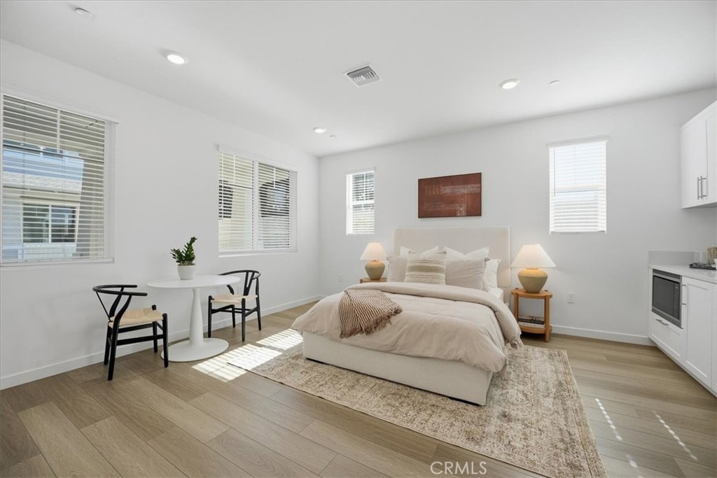 2380 Haley Point Drive 104