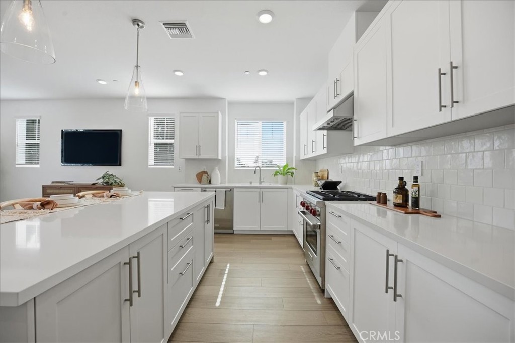 2380 Haley Point Drive 104