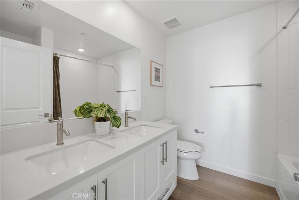 2380 Haley Point Drive 104