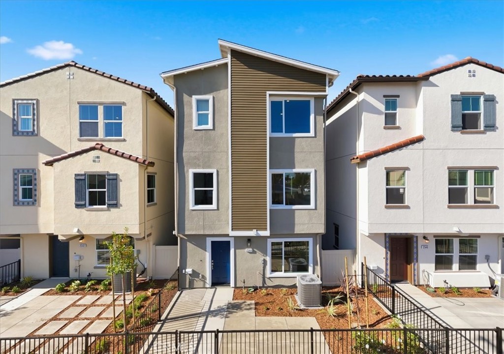 2544 Hepbum Street