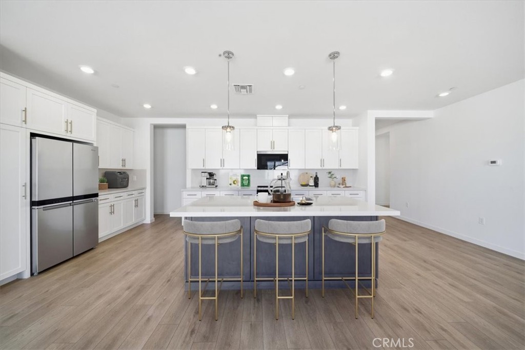 3211 E Avenue J-4
