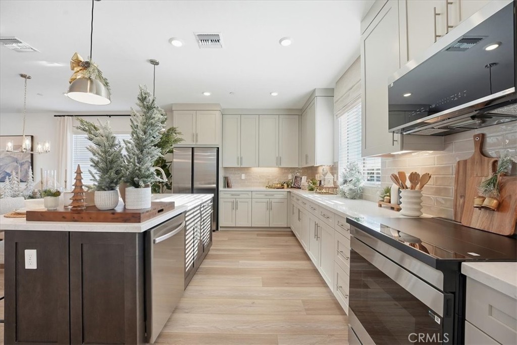 11427 Wildflower Lane