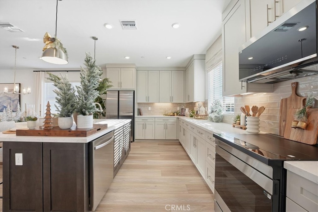 11427 Wildflower Lane