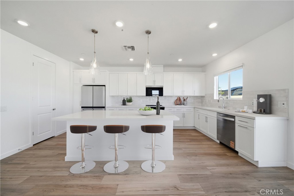3248 E Avenue J-3