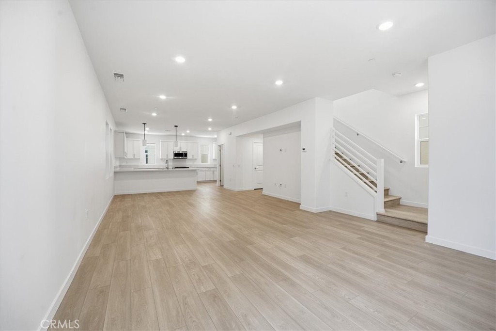 2547 Hepburn Street