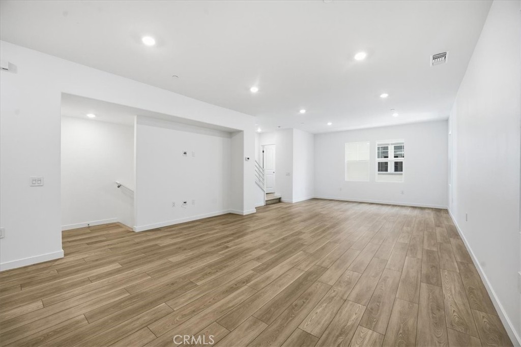 2547 Hepburn Street