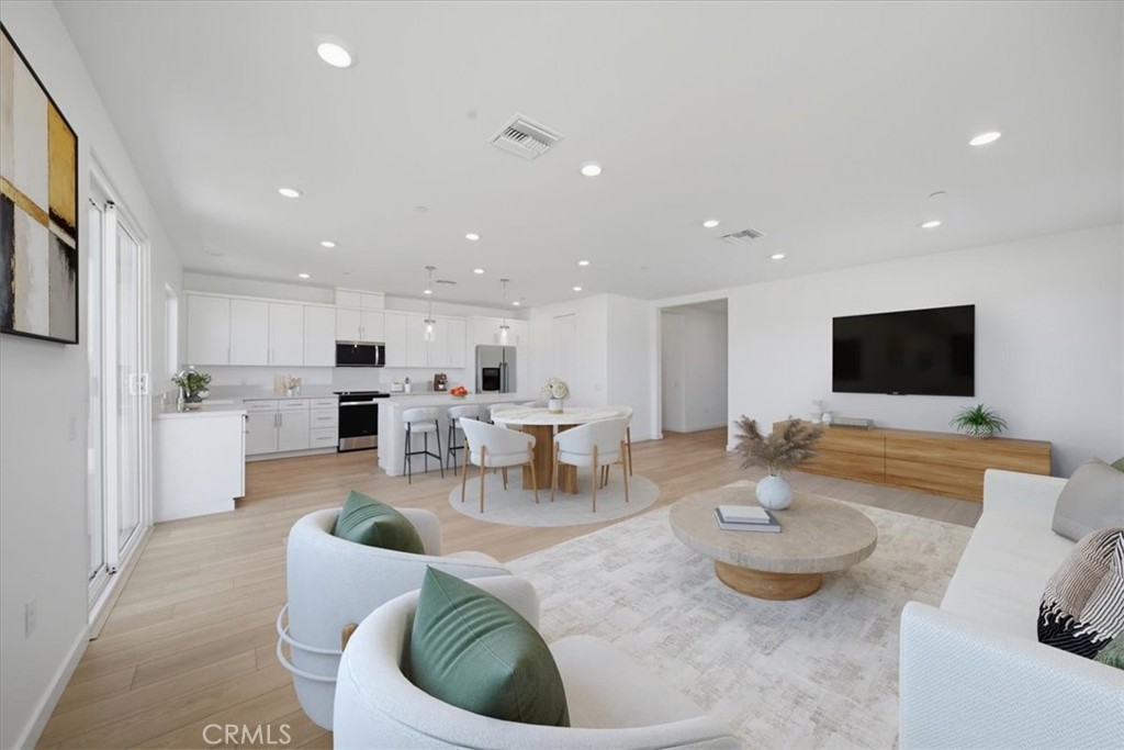 3264 E Avenue J-3