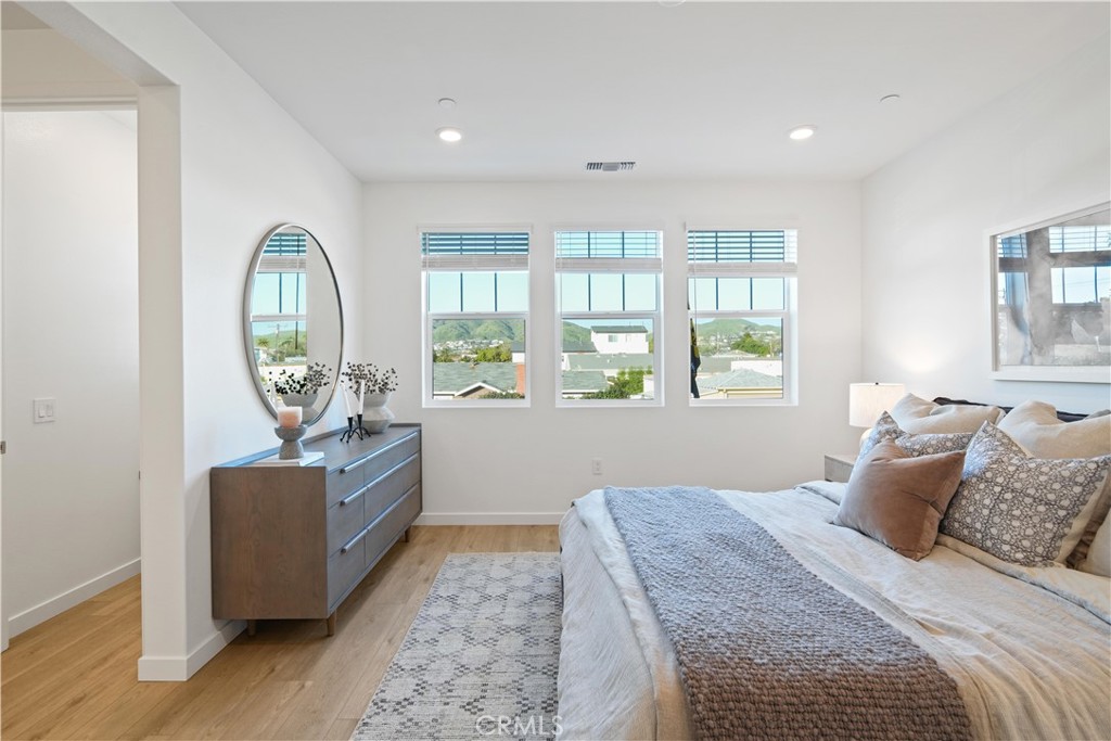 2352 Channel Drive 101