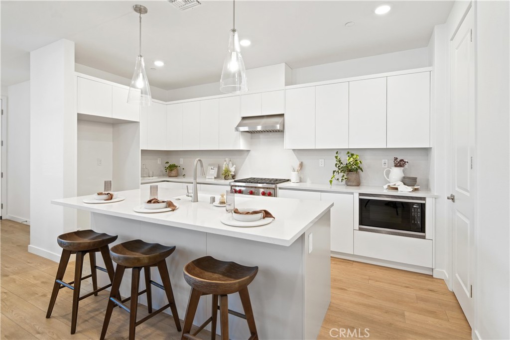 2352 Channel Drive 101