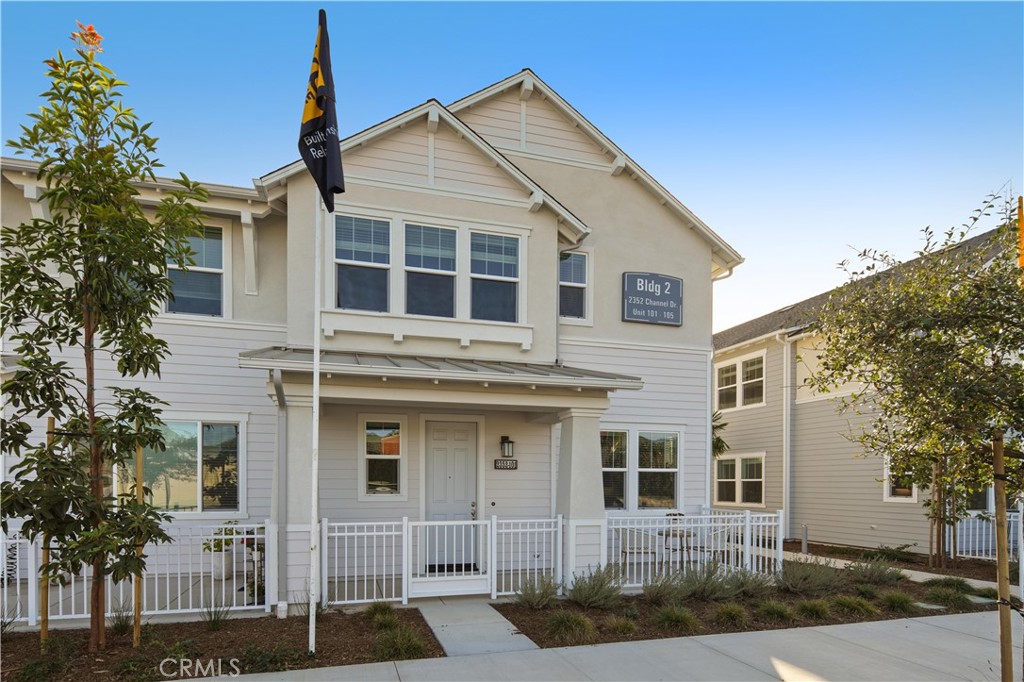 2352 Channel Drive 101