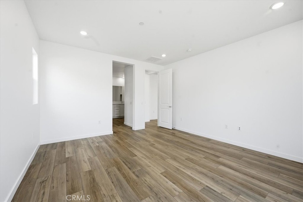 42957 56th Street W