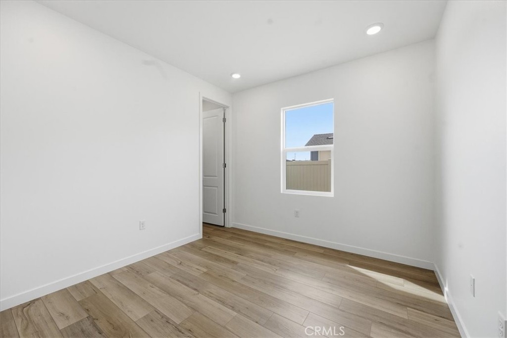 42957 56th Street W