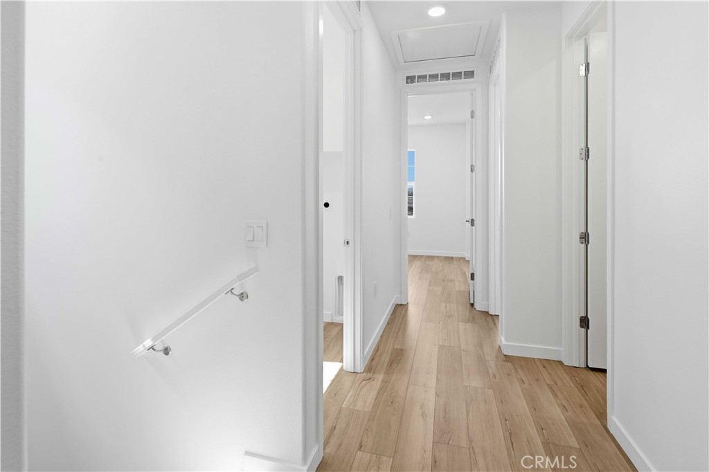 2522 Iconic Street