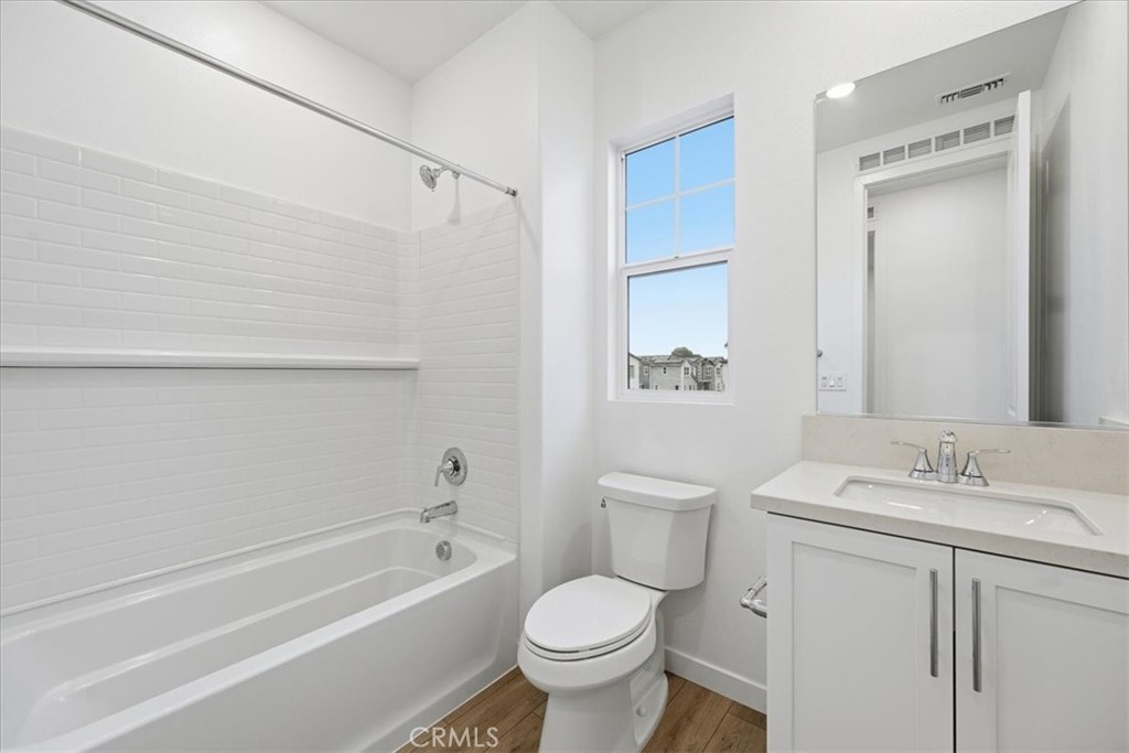 2520 Bombay Street