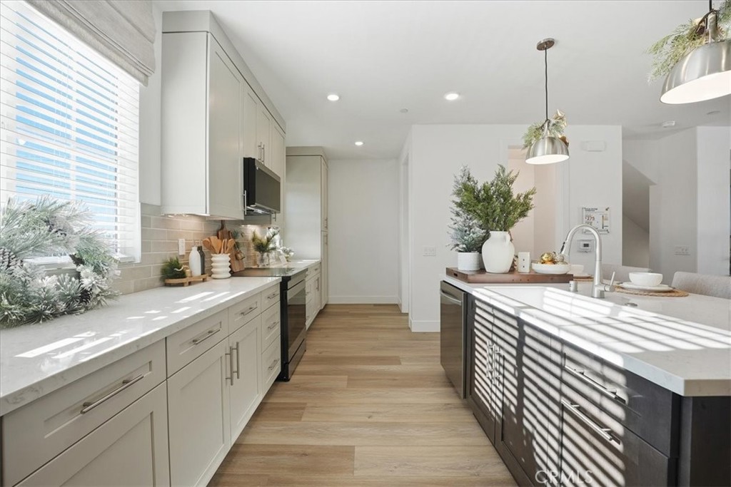 11427 Wildflower Lane