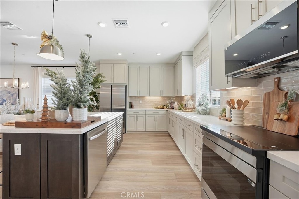 11427 Wildflower Lane