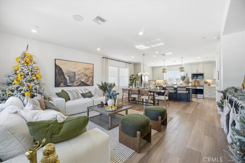 11427 Wildflower Lane