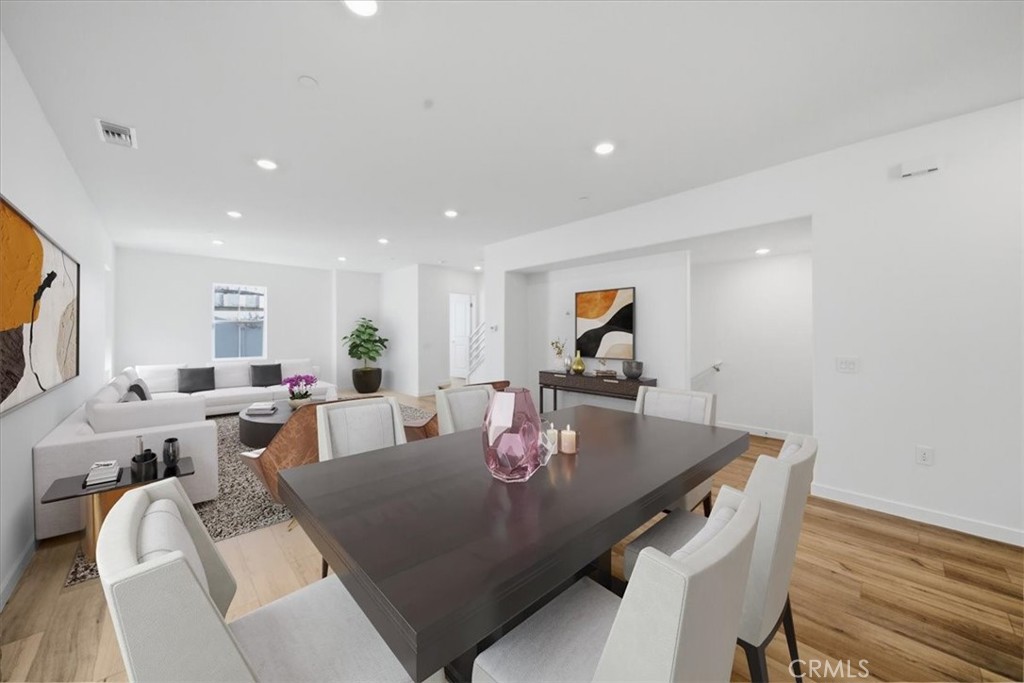 2542 Hepburn Street