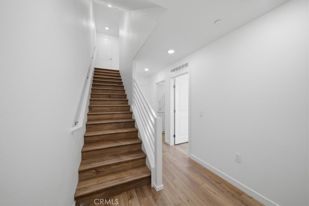 2542 Hepburn Street