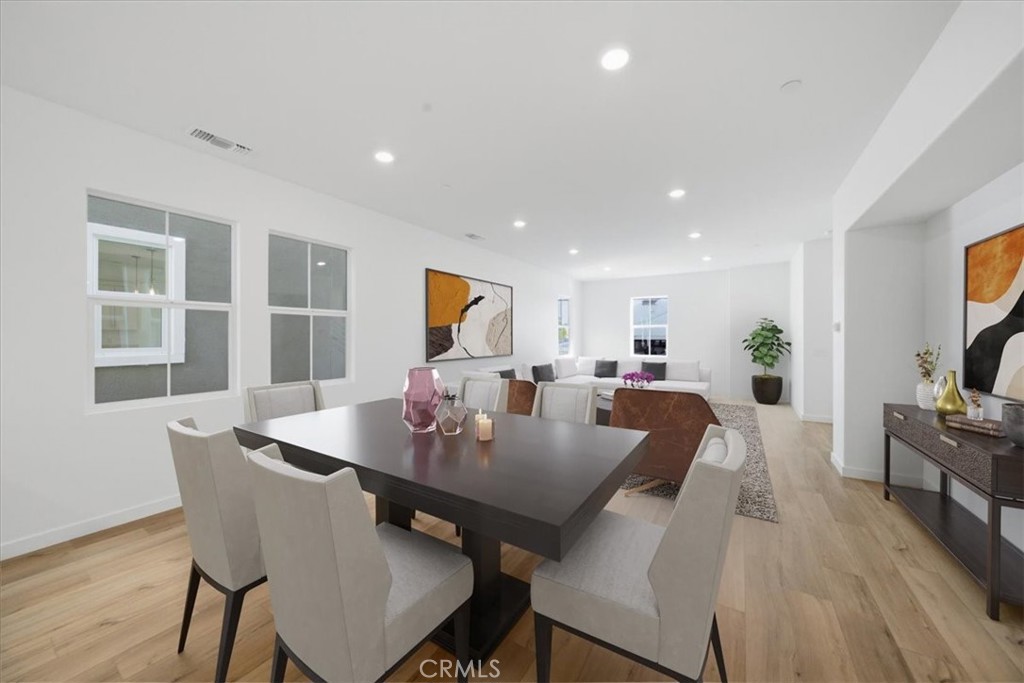 2542 Hepburn Street