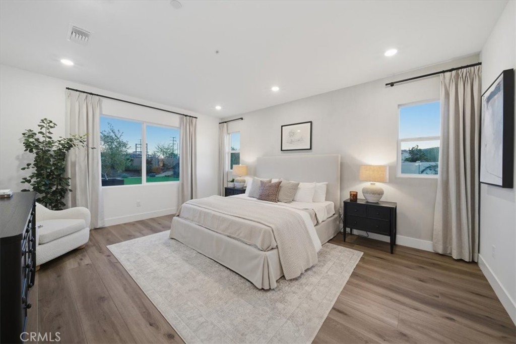 42949 56th Street W