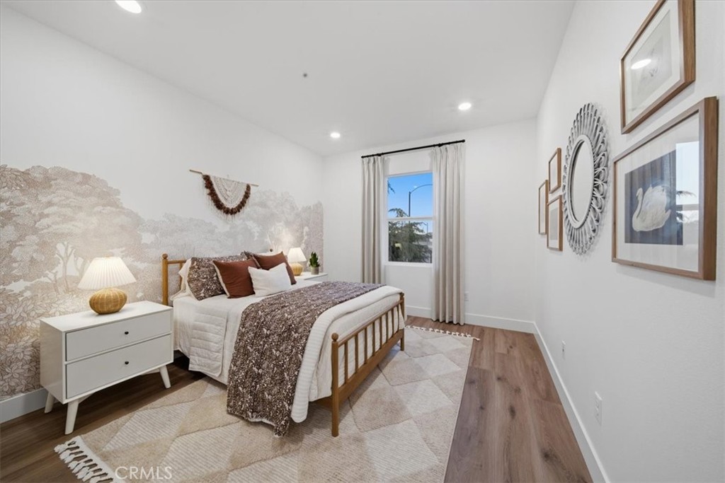 42949 56th Street W