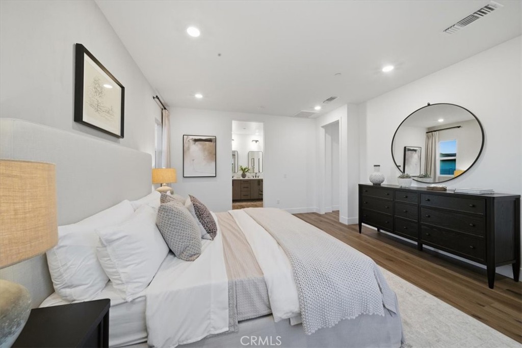 42949 56th Street W