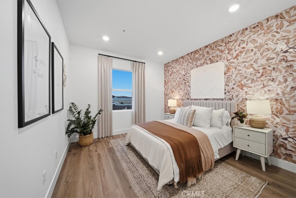 42949 56th Street W
