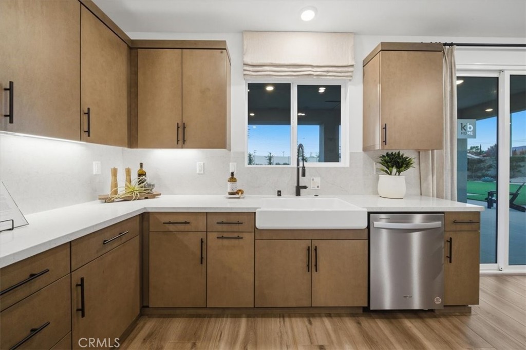 42949 56th Street W