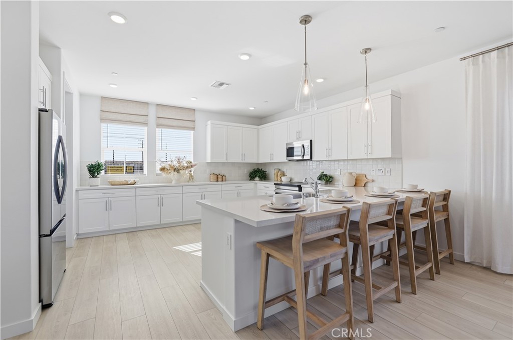 11402 Primrose Lane