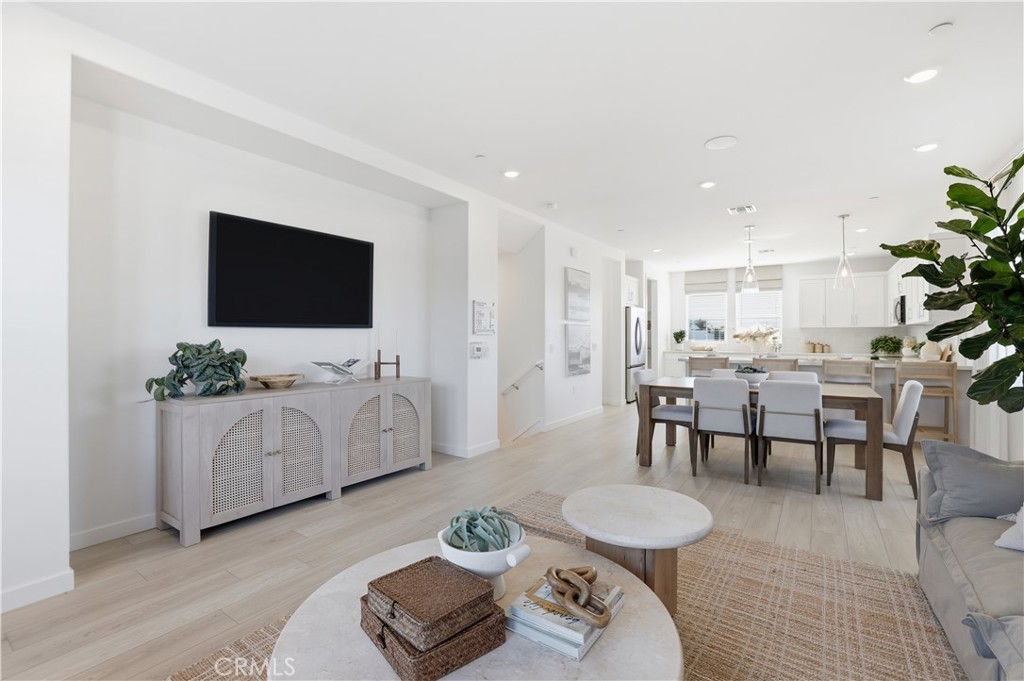 11402 Primrose Lane