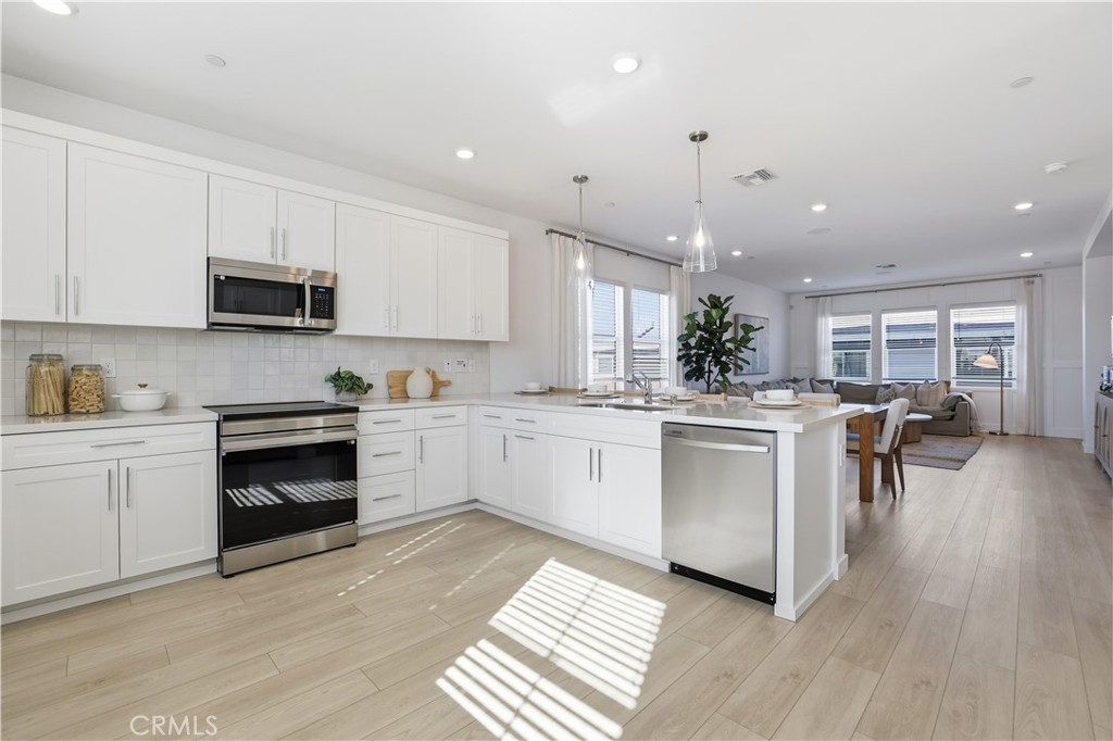 11402 Primrose Lane