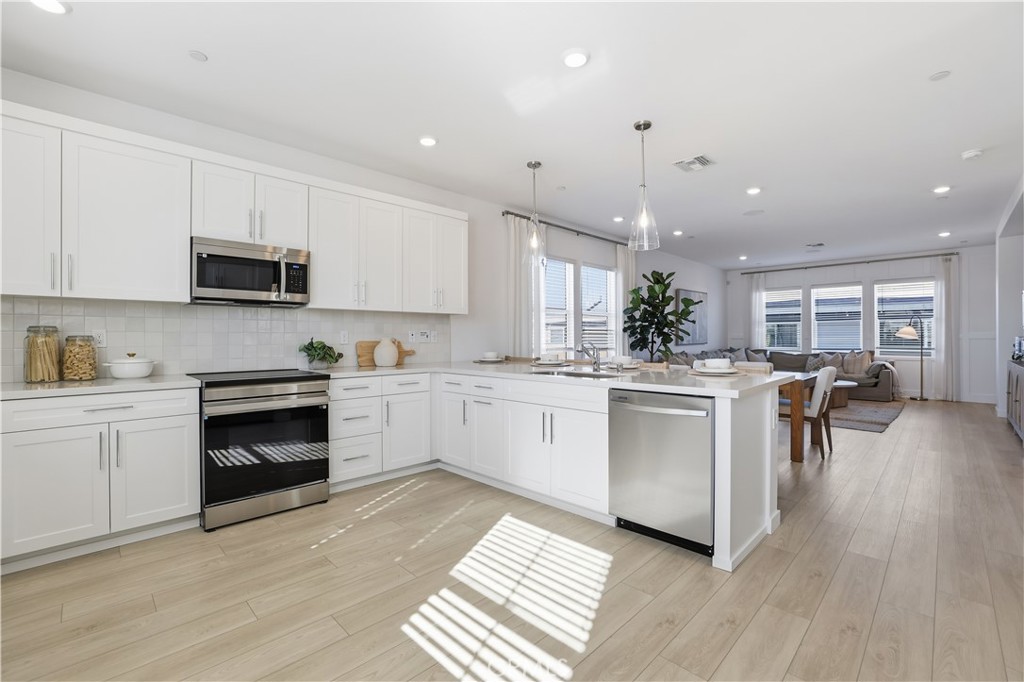 11408 Primrose Lane
