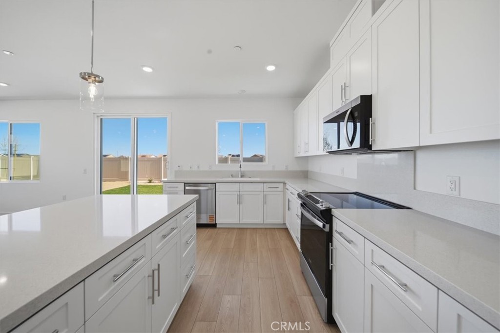 3265 E Avenue J-4