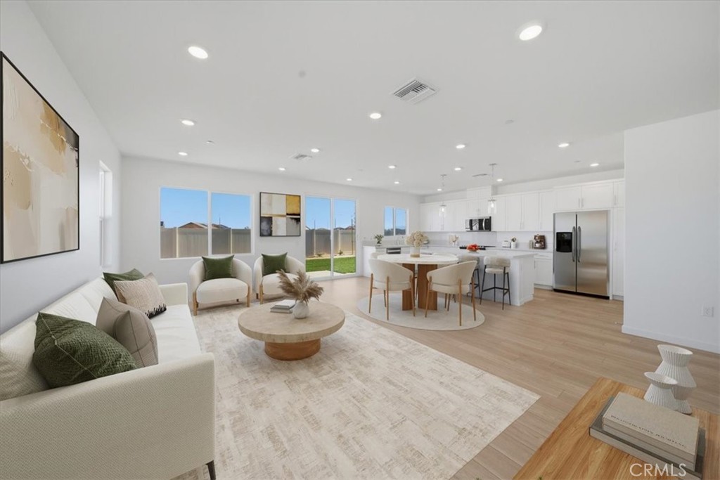 3265 E Avenue J-4