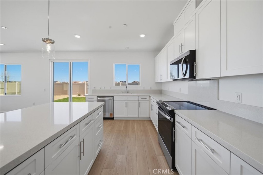 3265 E Avenue J-4