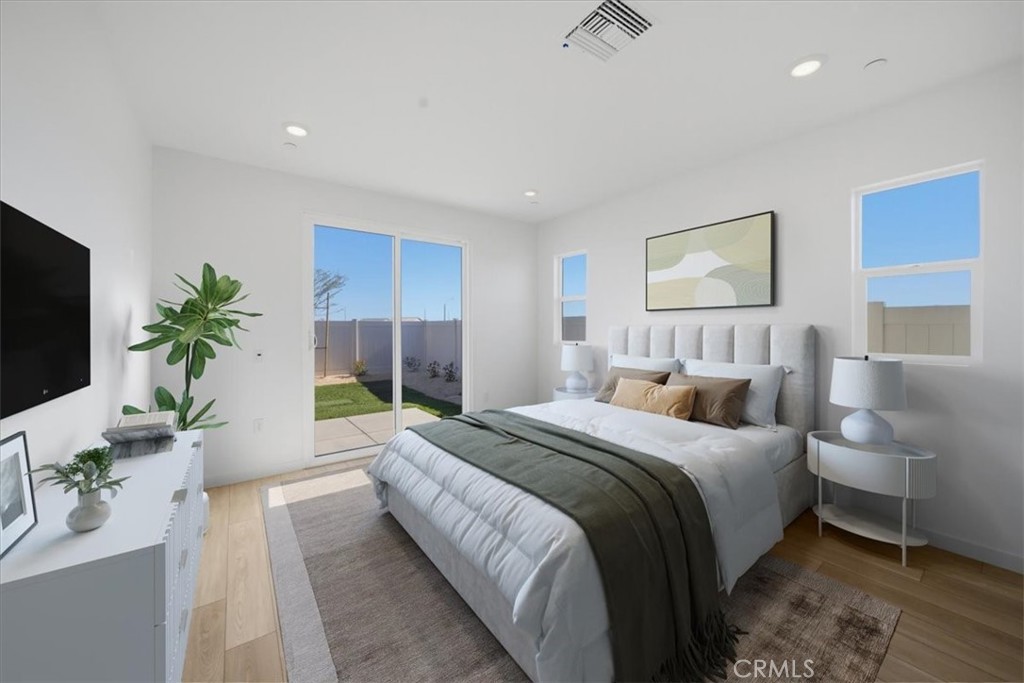 3265 E Avenue J-4
