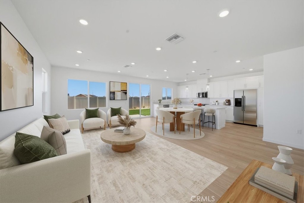 3265 E Avenue J-4