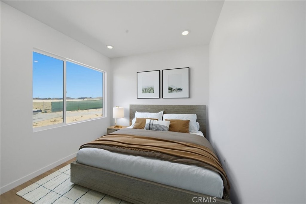 3265 E Avenue J-4