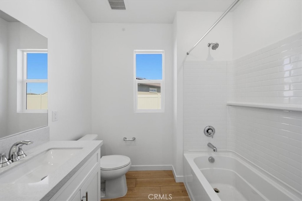 3265 E Avenue J-4
