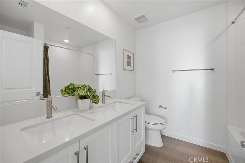 2380 Haley Point Drive 104