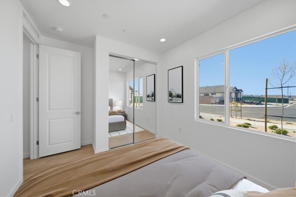 3329 E Avenue J-4