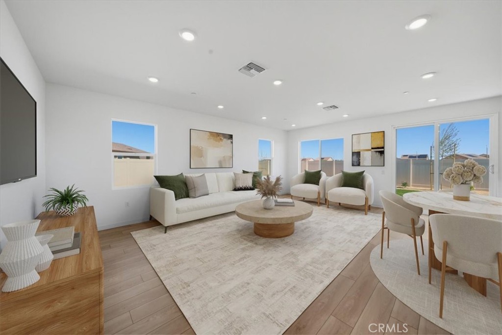3329 E Avenue J-4